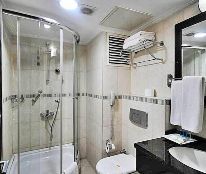 اتاق استاندارد سه نفره, Cukurova Park