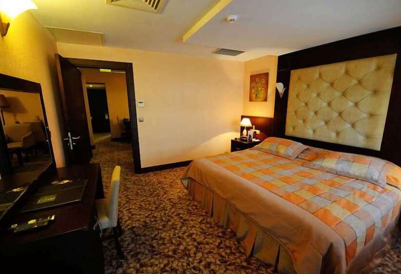 اتاق استاندارد سه نفره, Cukurova Park