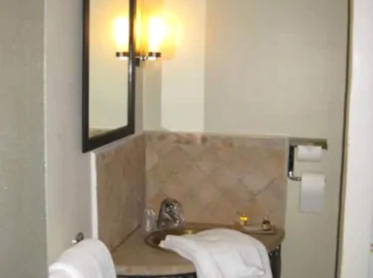 클래식 룸, De La Gare