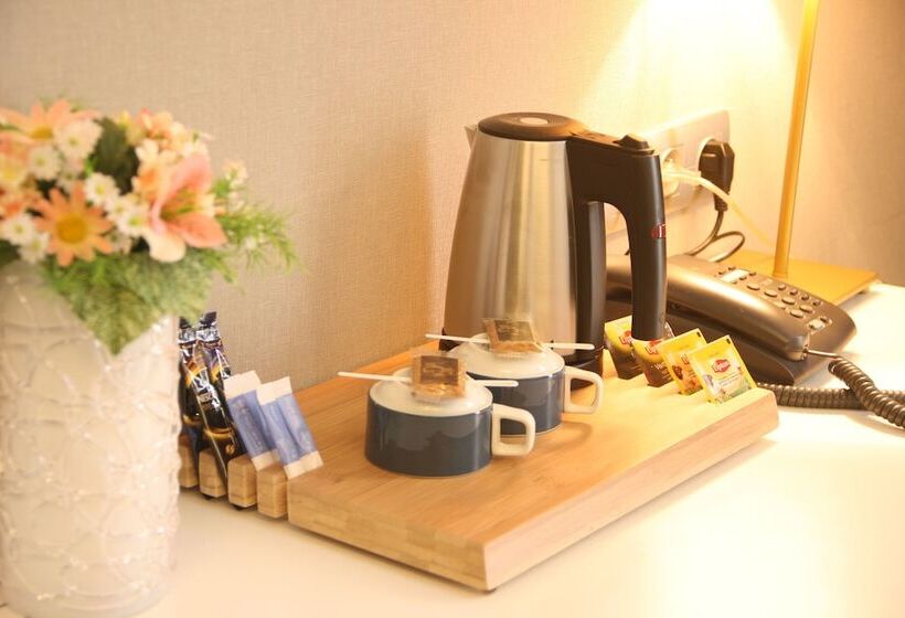 Номер Стандарт, Hôtel Astoria