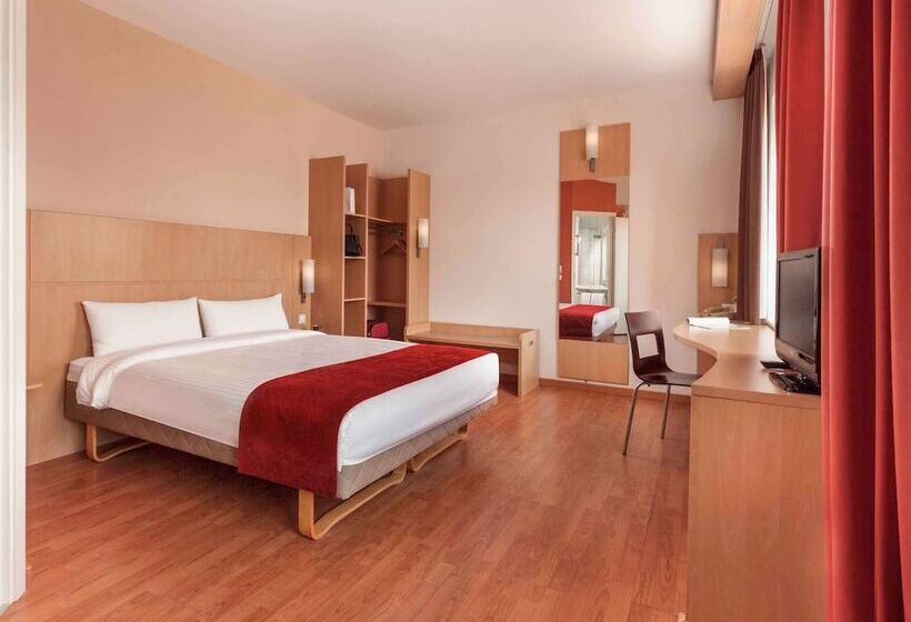 스탠다드 룸 더블 침대, Ibis Nizhny Novgorod
