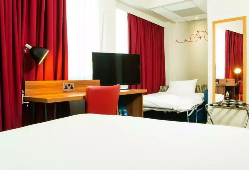 ファミリールーム, Ibis Styles Birmingham Nec & Airport