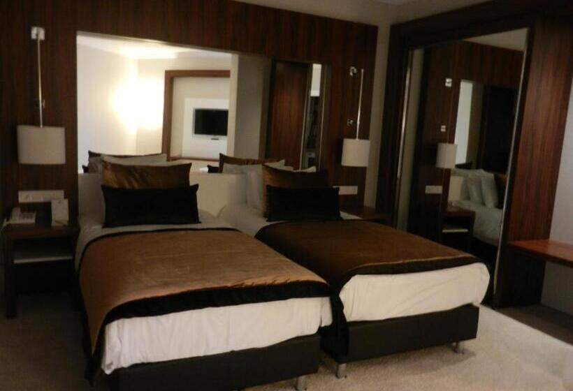 Семейный Номер Классика, Ikbal Thermal Hotel & Spa Afyon