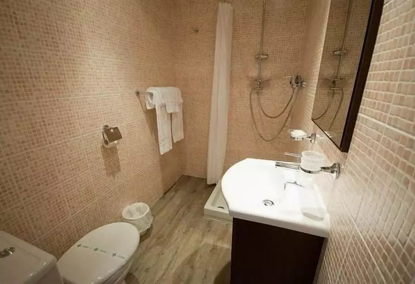 اتاق استاندارد چهار تخته, Le Vaita