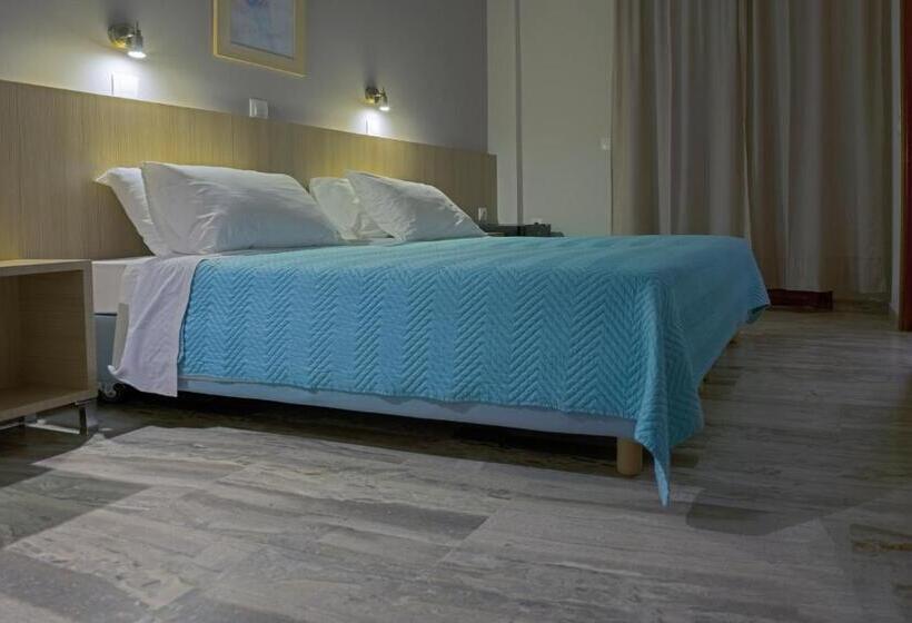 Quarto Estandar Vista Jardim, Polyxeni