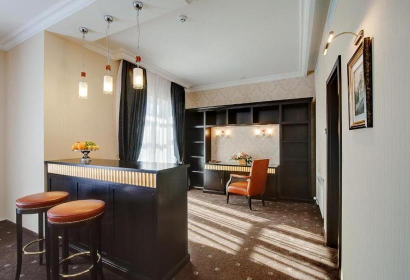 سوییت, Optima Collection Troitska