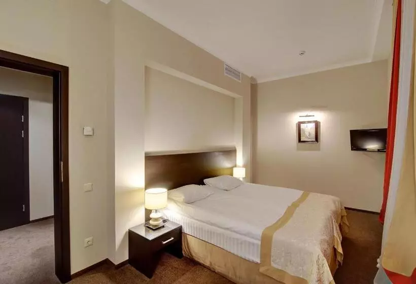 اتاق اکونومی, Optima Collection Troitska