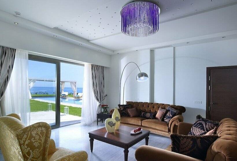 皇家套房, The Royal Blue