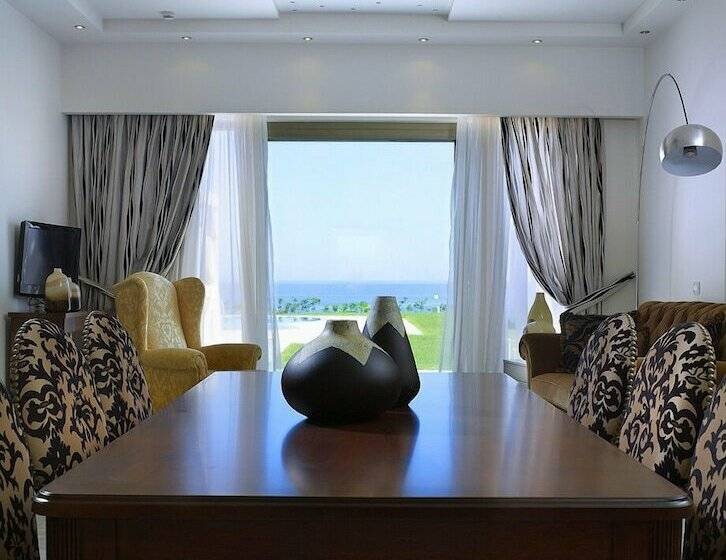 皇家套房, The Royal Blue