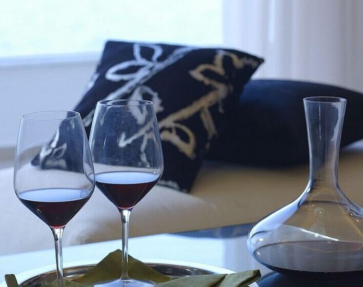 皇家套房, The Royal Blue