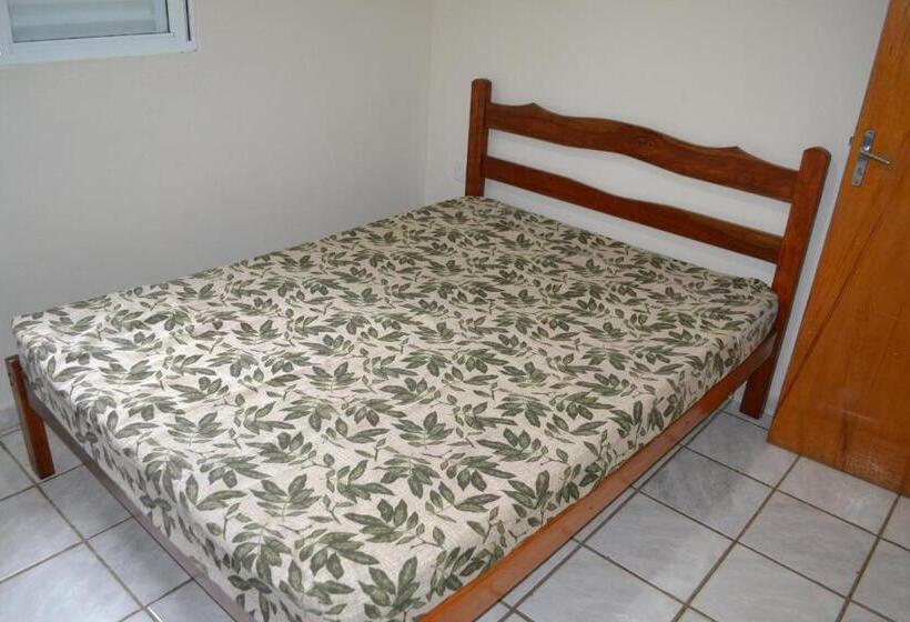 １ベッドルームハウス, Casas Em Condomínio Próximo Da Praia Com 2 Dormitórios, Churrasqueira E 3 Vagas De Garagem