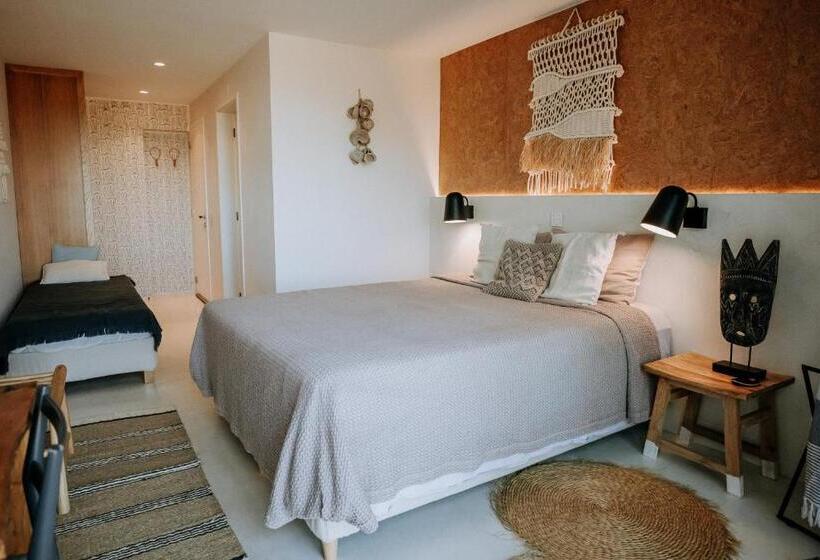 اتاق استاندارد با بالکن و چشم‌انداز دریا, Ecolodge Villa Epicurea