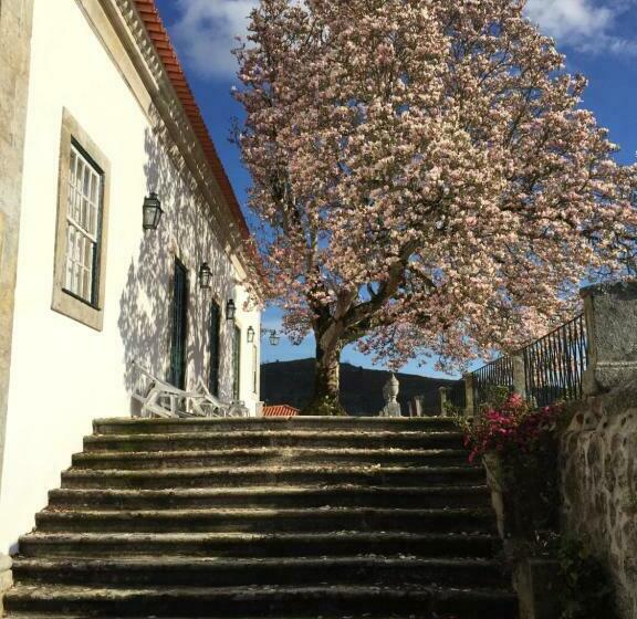 Семейный Номер, Solar De Almeidinha