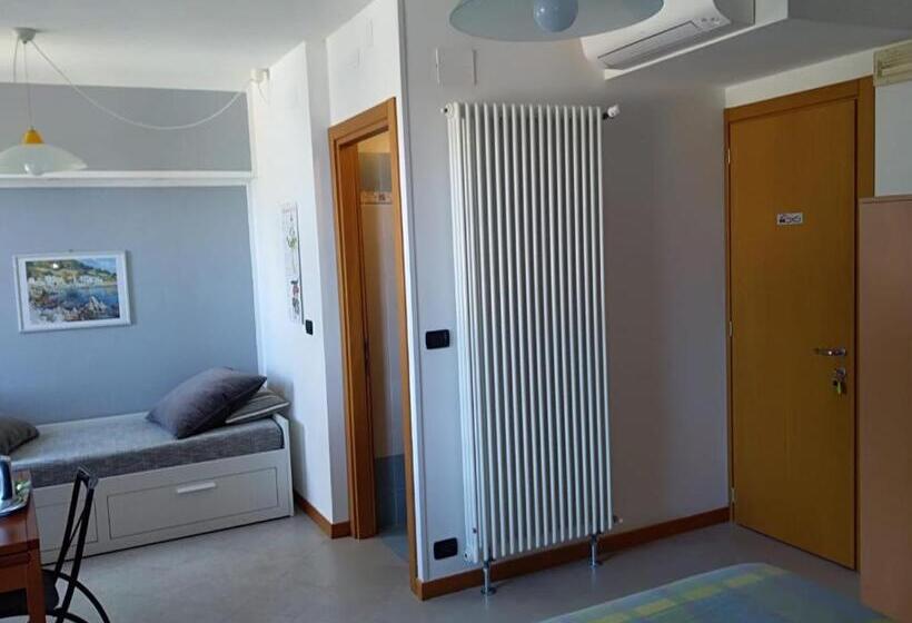 标准间, Cà De Angelo