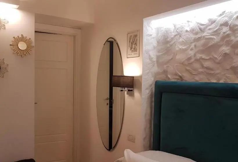 اتاق لوکس, Room Del Giglio