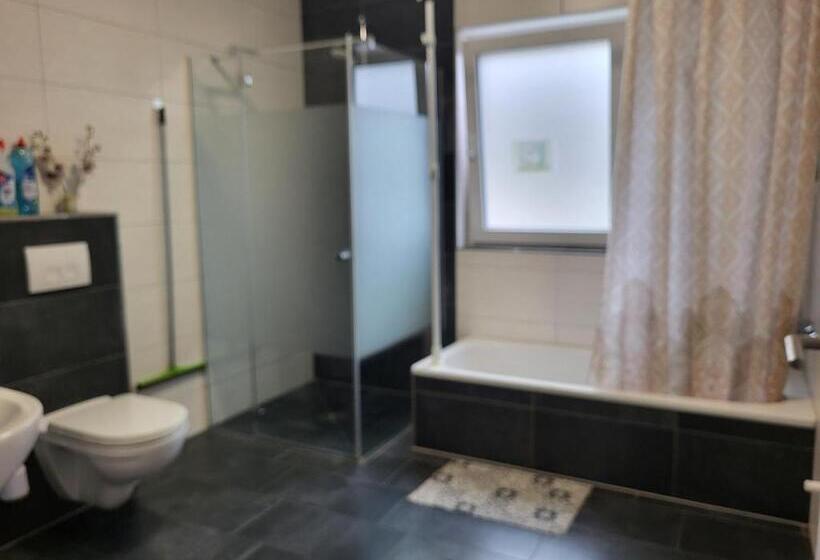 غرفة قياسية مزوَّدة بتراس, Seelze Letter Monteurzimmer / Apartment / Messezimmer
