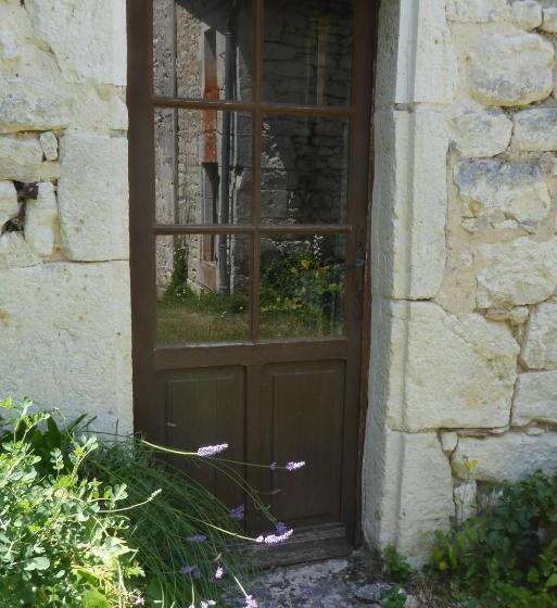 ガーデンビュースタンダードルーム, Ferme De Laspeyrières