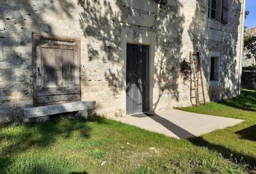 Номер Стандарт Вид на Парк, Ferme De Laspeyrières