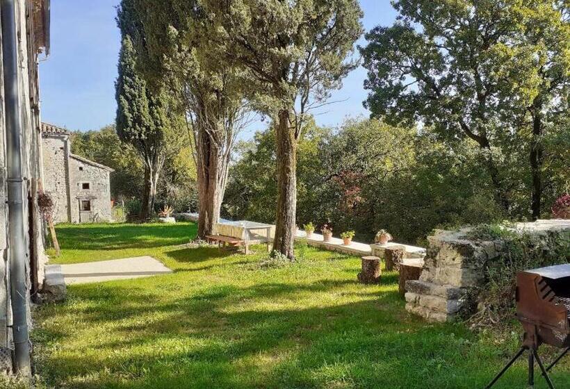 اتاق استاندارد با چشم‌انداز پارک, Ferme De Laspeyrières
