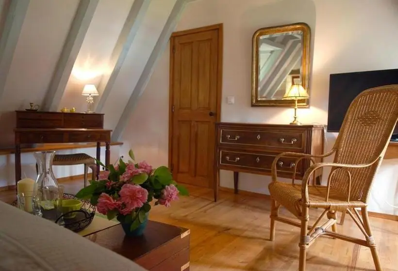 スイート, Le Manoir Du Rocher