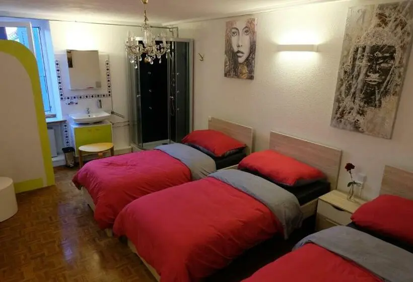 Quarto Triplo Standart, Restaurant Don Pepe