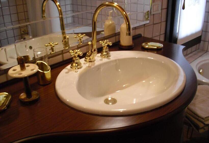 جناح جونيور, Bed And Breakfast Zanaglio