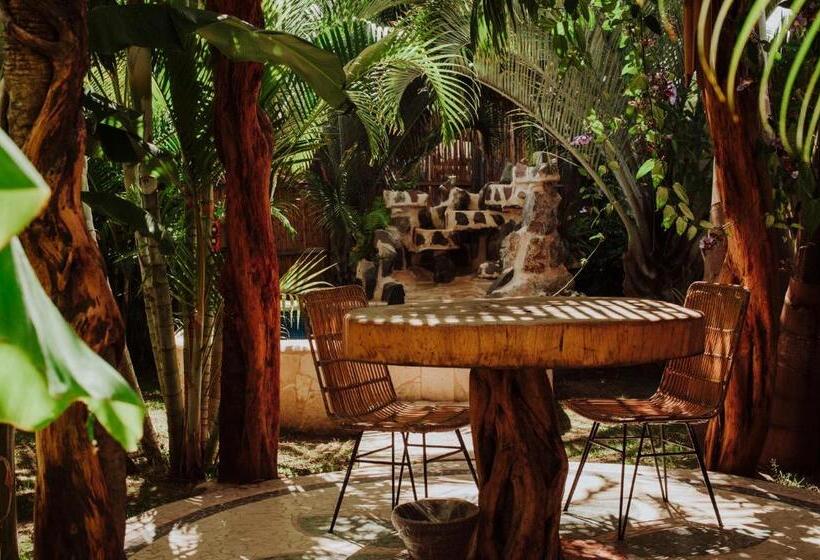 סוויטה עם בריכה, Mandala Thai