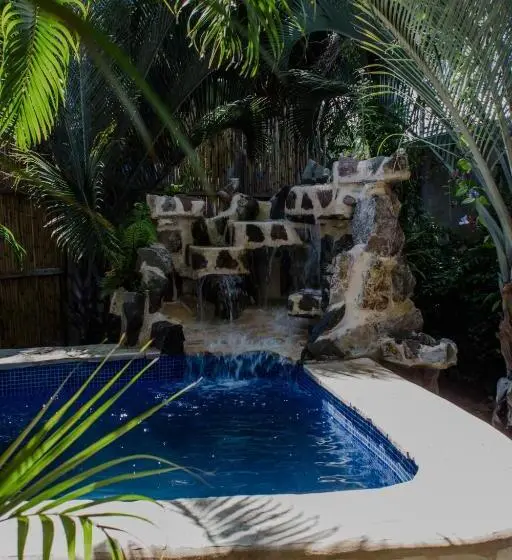 Suite cu Piscină, Mandala Thai
