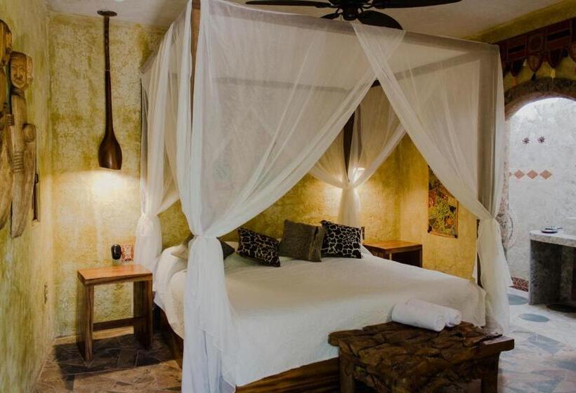 Suite amb Piscina, Mandala Thai