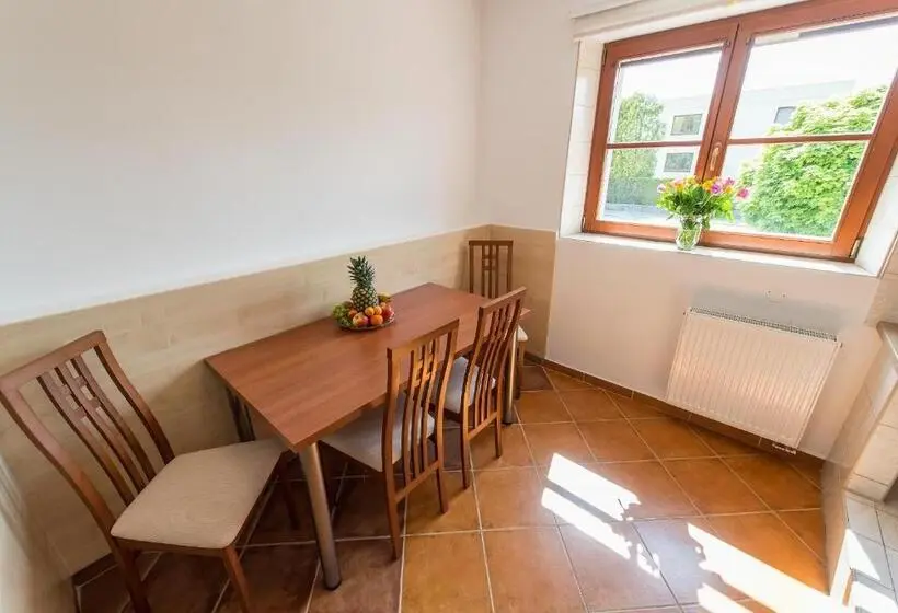 デラックスの４人部屋, Penzion Leknín