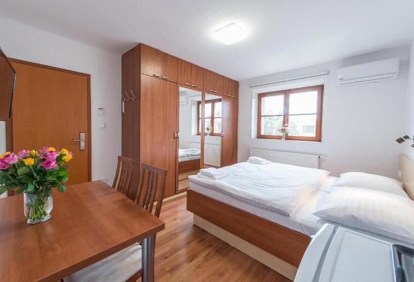 חדר דלוקס, Penzion Leknín