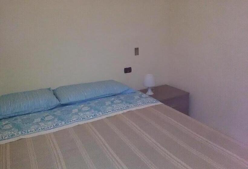 标准三人间, Vossìgnuria