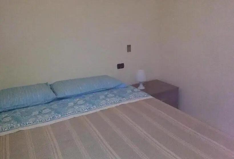 اتاق استاندارد سه نفره, Vossìgnuria