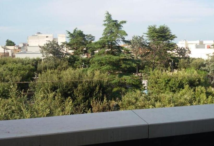 جناح عائلي, La Casa Di Mariagrazia Rooms Con Cucina Condivisa E Terrazza