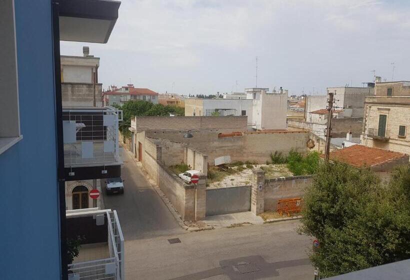 Номер Стандарт Совместная Ванная, La Casa Di Mariagrazia Rooms Con Cucina Condivisa E Terrazza