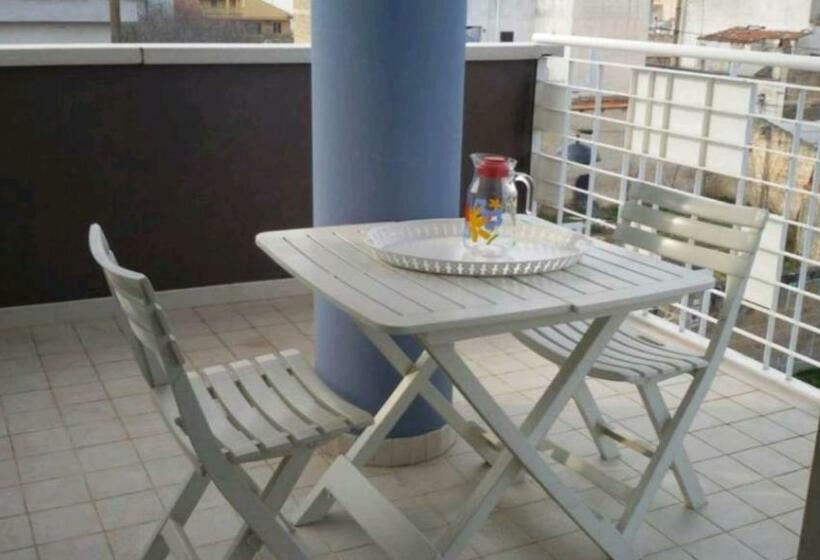 غرفة قياسية حمام مشترك, La Casa Di Mariagrazia Rooms Con Cucina Condivisa E Terrazza