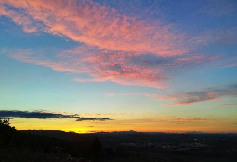 غرفة ديلوكس مطلّة علي البحر, Colle Dei Lauri