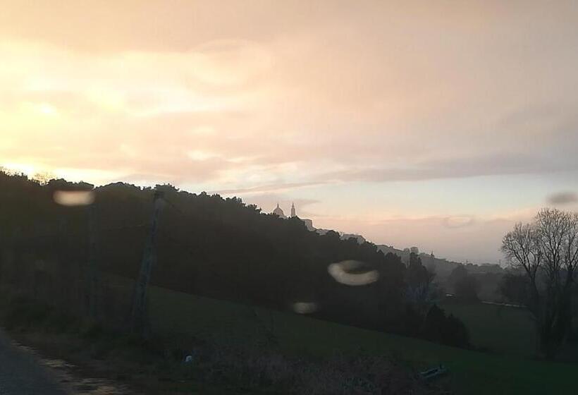 غرفة ديلوكس مطلّة علي البحر, Colle Dei Lauri