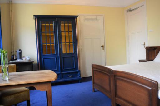 스탠다드 룸, Devilla