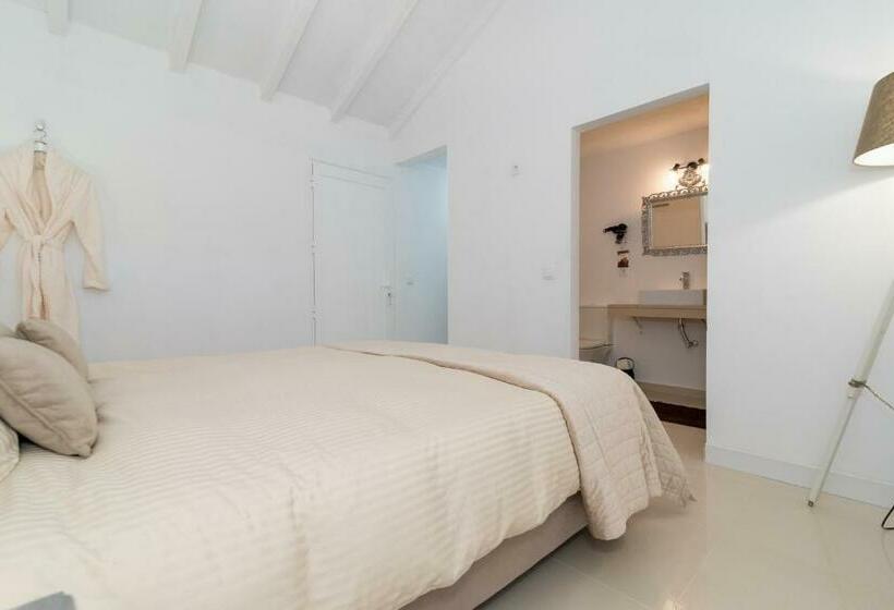 スタンダードルーム, Quinta Bogesi