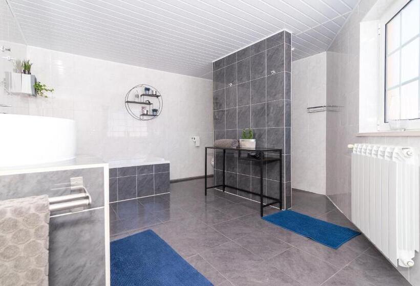 オーシャンビューデラックスルーム, Quinta Bogesi