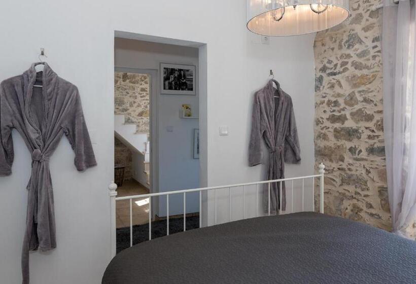 Standard room with outdoor bath, Quinta Bogesi