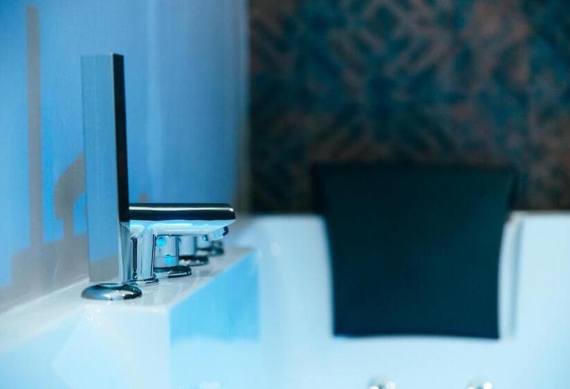 스탠다드 자쿠지 룸, Relais Del Corso