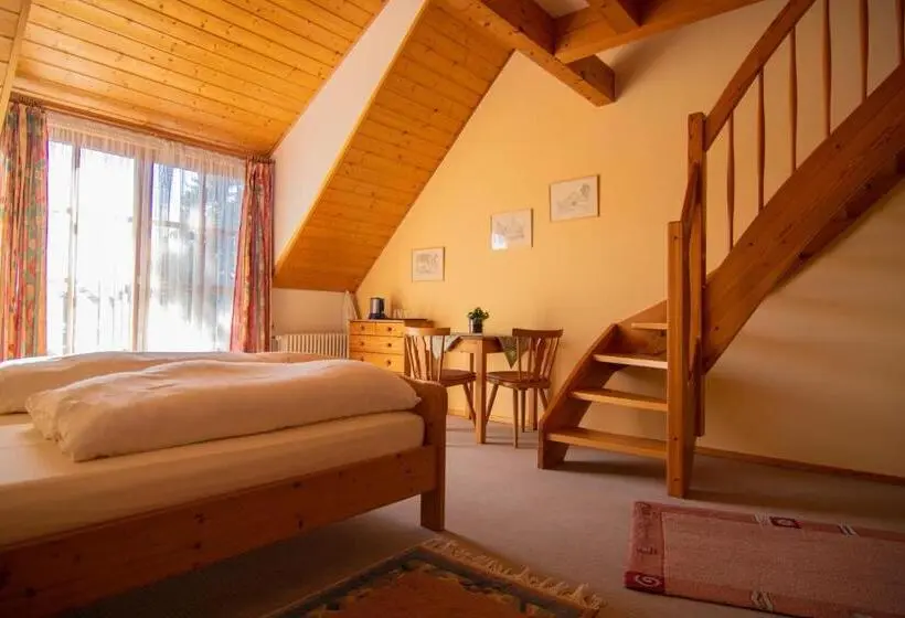 Sviitti Parveke, Gästehaus Hellmer
