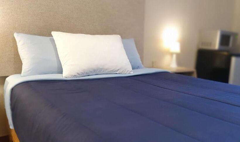 اتاق استاندارد با بالکن, Hostal Ggg