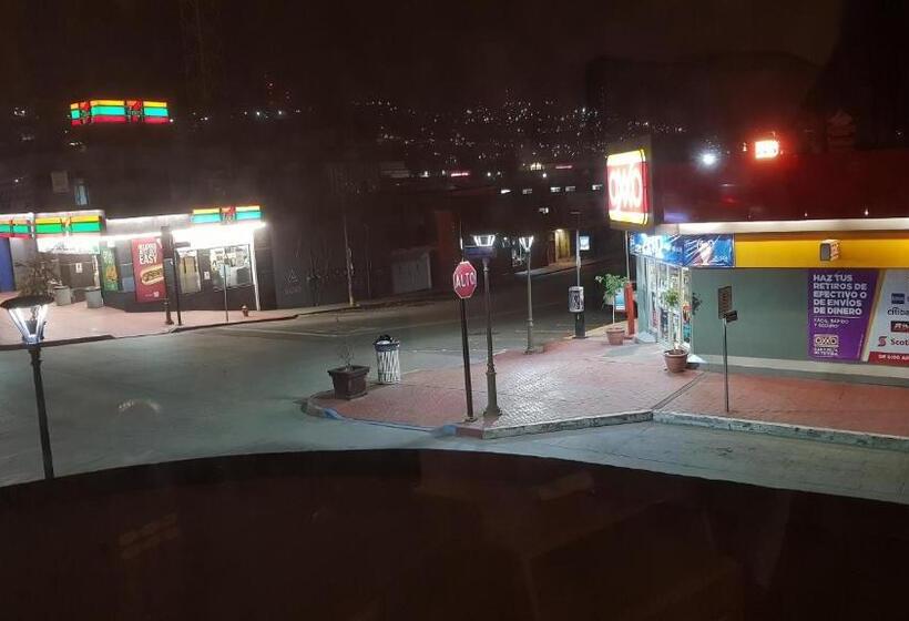 اتاق استاندارد با بالکن, Hostal Ggg