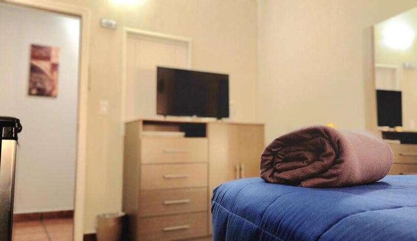 Standard room with outdoor bath, Hostal Ggg