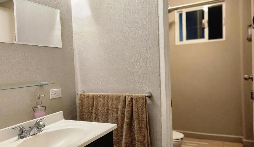 Standard room with outdoor bath, Hostal Ggg