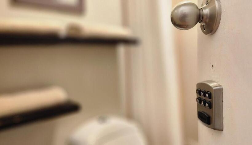 Standard room with outdoor bath, Hostal Ggg