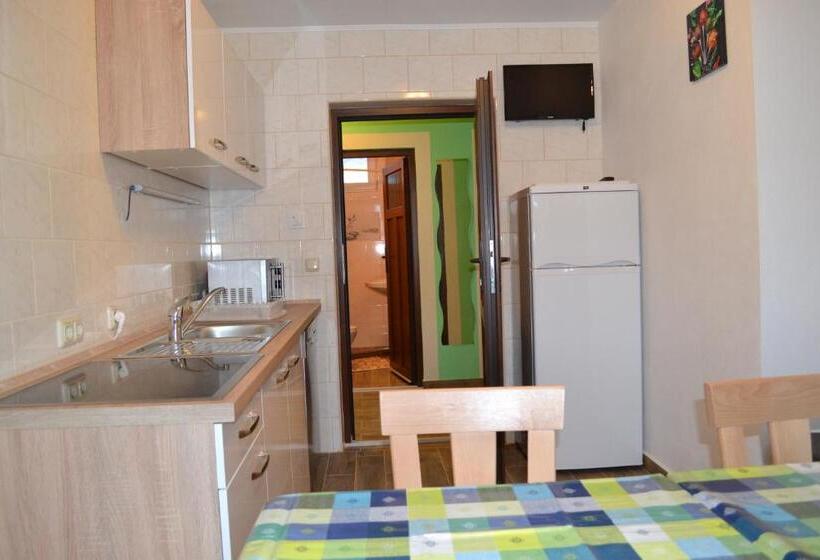 شقة 3 غرف, Apartment Holiday Lungötz